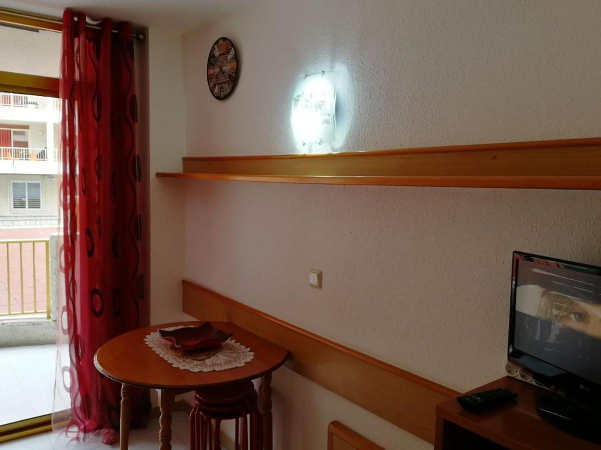 Studio In Aparthotel "Internacional" Salou Kültér fotó